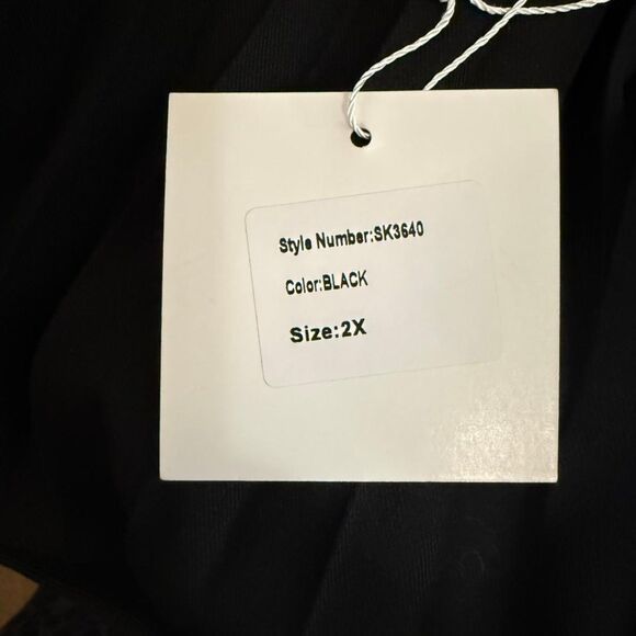 YAL New York Classic Pleated Black Elastic Waist Skirt, NEW! Size 2X - Picture 6 of 7